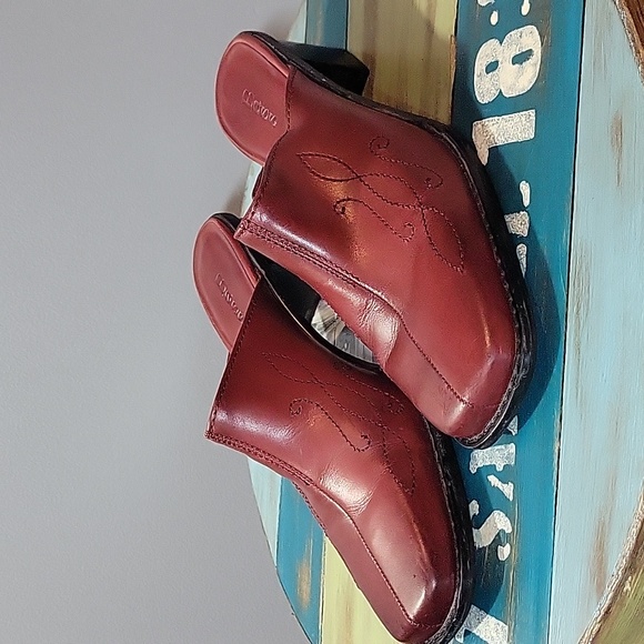 Bass leather shoes EUC - Picture 1 of 5